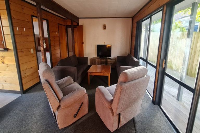 Photo of property in 5b Moana Terrace, Lynmore, Rotorua, 3010