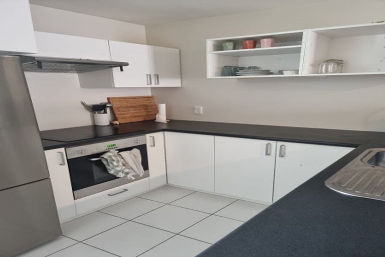 Photo of property in 12/14 Brougham Street, Addington, Christchurch, 8024