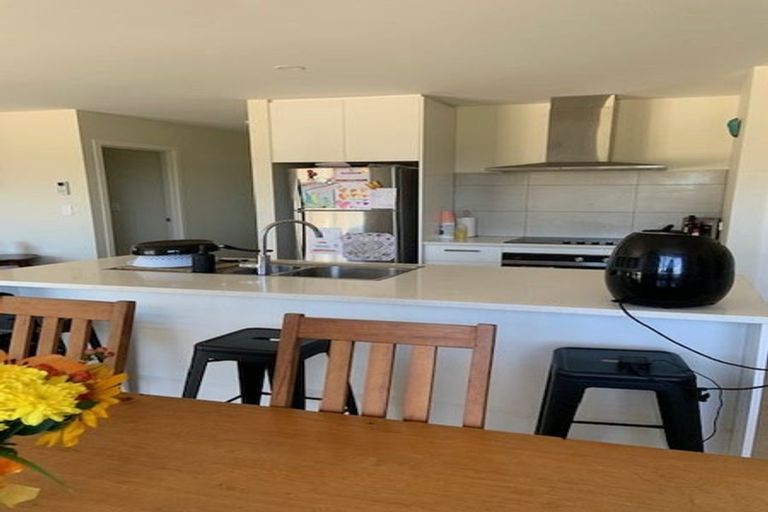 Photo of property in 51-53 Shaw Road, Oratia, Auckland, 0604