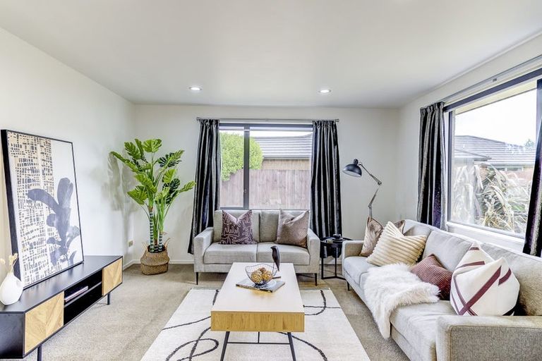 Photo of property in 82 Barrington Drive, Huntington, Hamilton, 3210