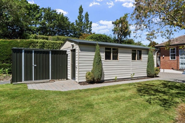 Photo of property in 9 Riccarton Road East, East Taieri, Mosgiel, 9024