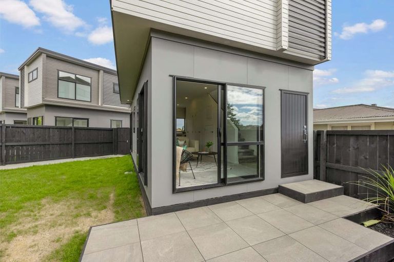 Photo of property in 11e Barrie Avenue, Papatoetoe, Auckland, 2025