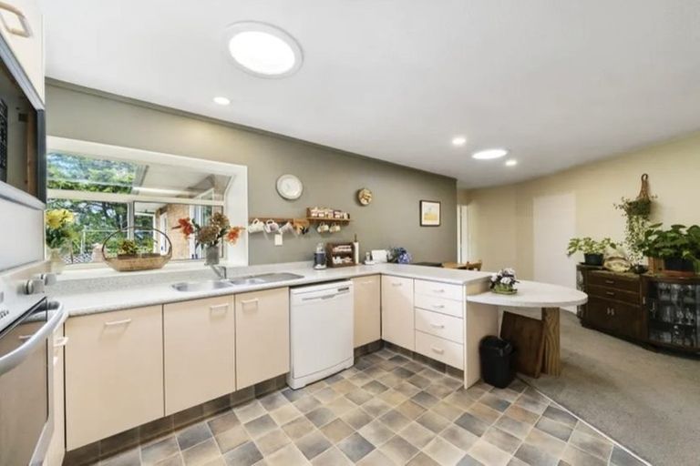 Photo of property in 35 Wood Leigh, Paraparaumu Beach, Paraparaumu, 5032