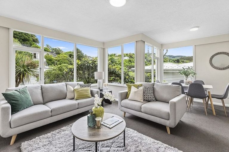 Photo of property in 48 Randwick Road, Northland, Wellington, 6012