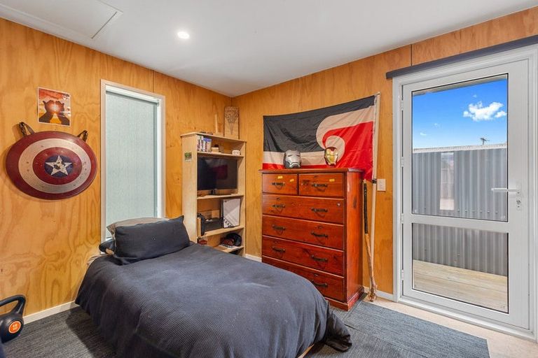 Photo of property in 571 Queen Street East, Levin, 5510