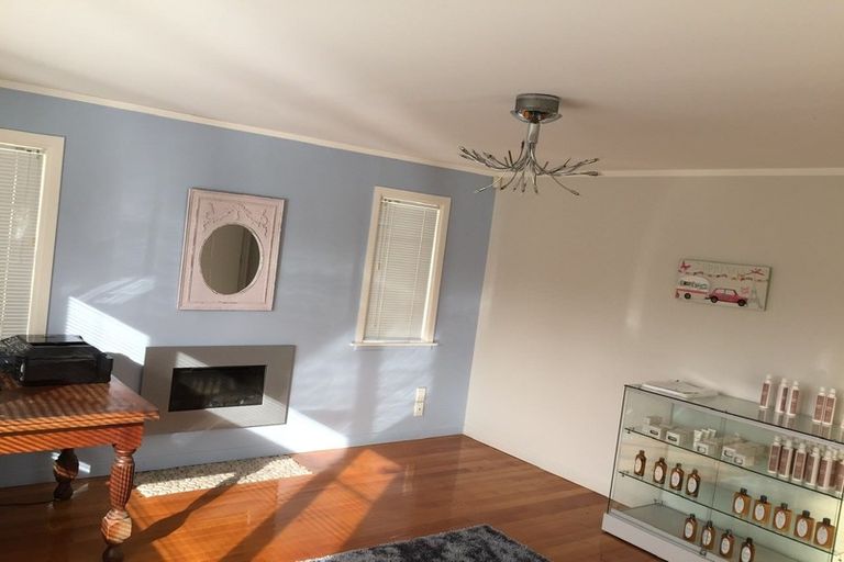 Photo of property in 361 Main Road, Huapai, Kumeu, 0810