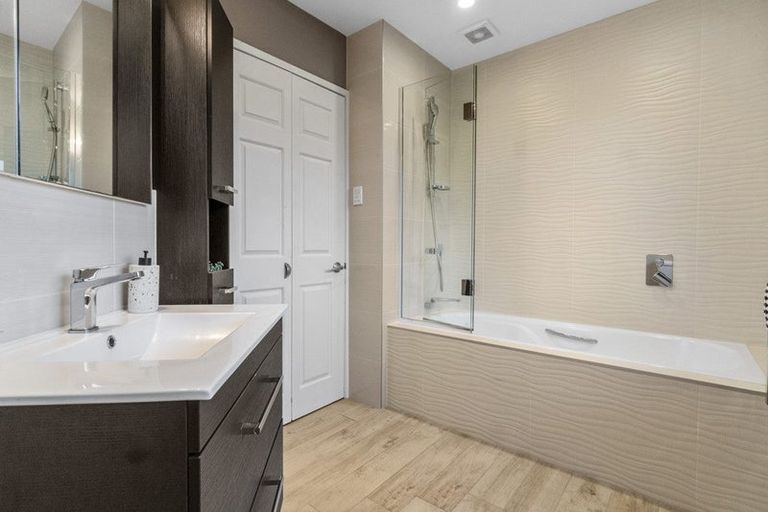 Photo of property in 5 Mizen Court, Torbay, Auckland, 0630