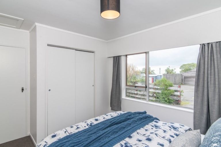 Photo of property in 24b The Track, Plimmerton, Porirua, 5026