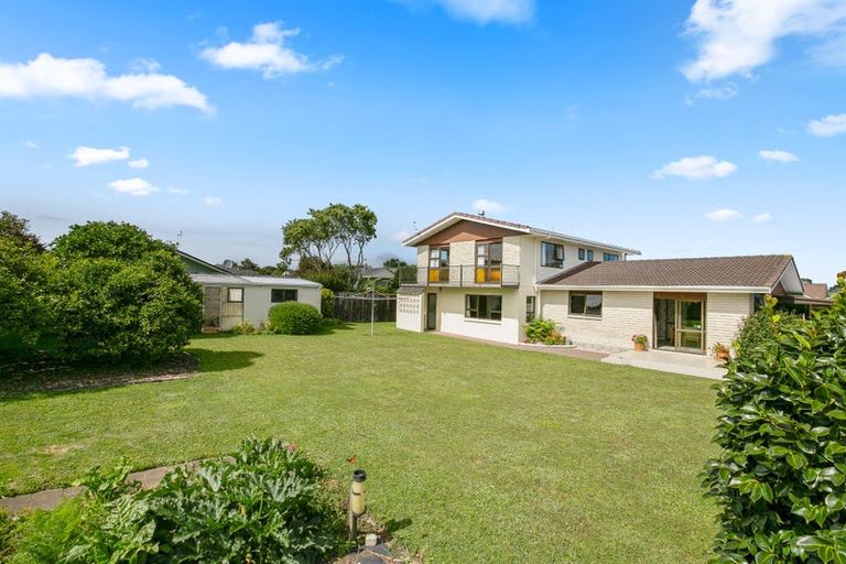 Photo of property in 6a Karina Road, Merrilands, New Plymouth, 4312