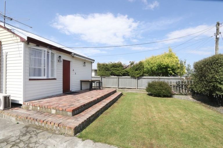 Photo of property in 81 Mcmurdo Street, Tinwald, Ashburton, 7700