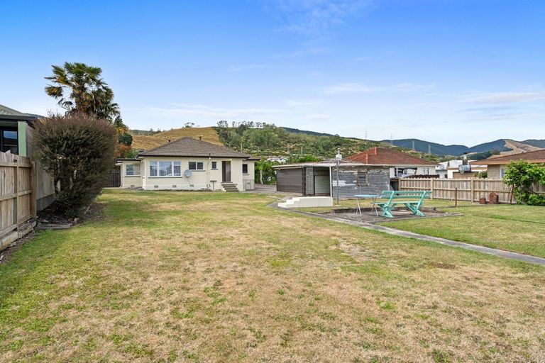 Photo of property in 14 Titoki Street, Stoke, Nelson, 7011