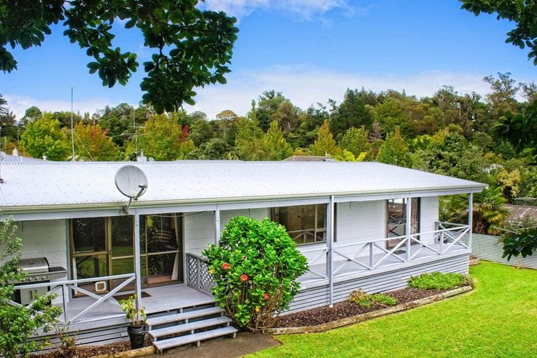 Photo of property in 10 Dillon Bell Road, Whataupoko, Gisborne, 4010