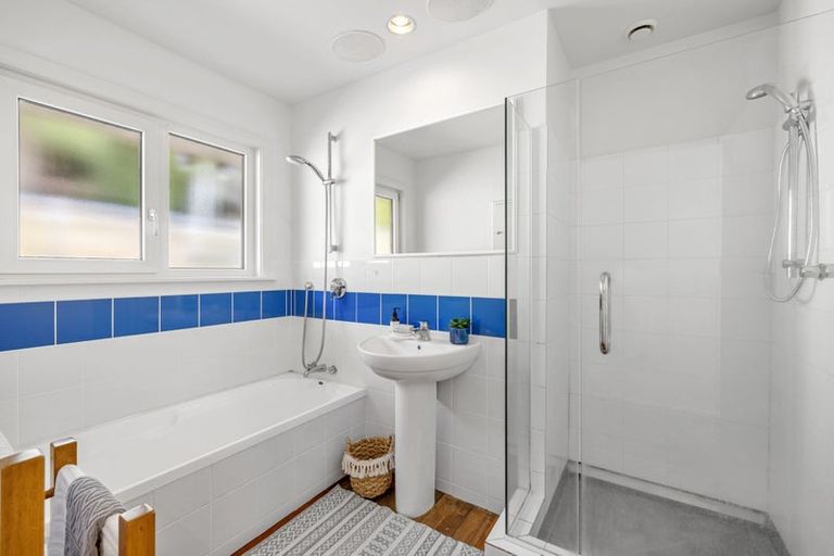 Photo of property in 425a Cashmere Road, Westmorland, Christchurch, 8025