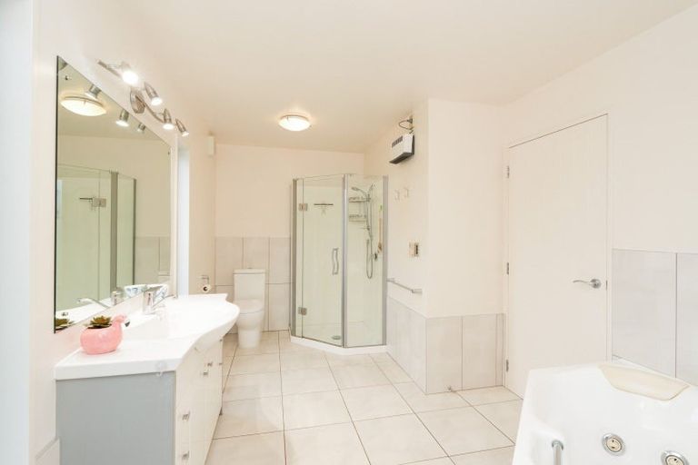 Photo of property in 44 Glenroy Park Drive, Waikiwi, Invercargill, 9810