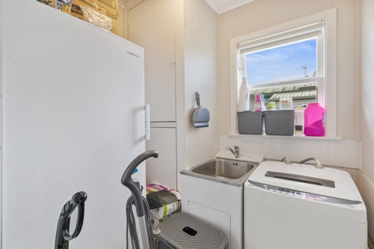 Photo of property in 1/4 Royal Arch Place, Rosehill, Papakura, 2113