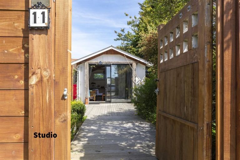 Photo of property in 11 Bridge Street, Waikuku Beach, 7473