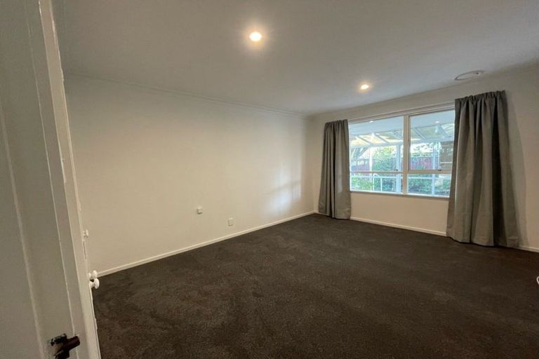 Photo of property in 1/427 Avonhead Road, Avonhead, Christchurch, 8042