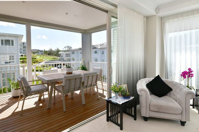 Photo of property in 249 Hibiscus Drive, Orewa, 0931