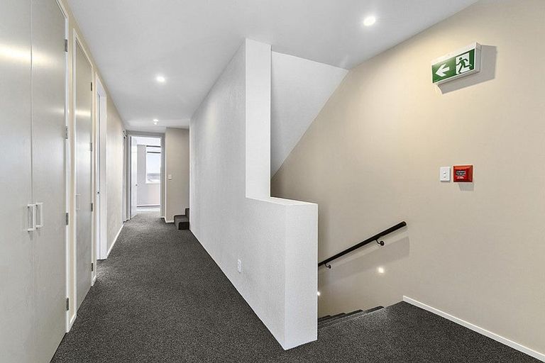 Photo of property in 7b Ropa Lane, Miramar, Wellington, 6022