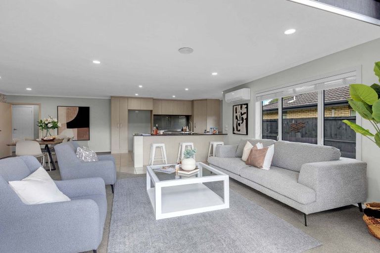 Photo of property in 1 Whitney Place, Rototuna North, Hamilton, 3210