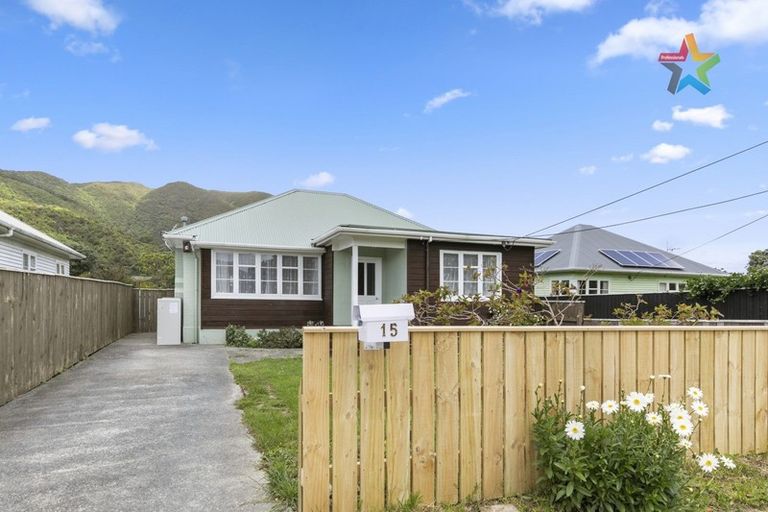 Photo of property in 15 Godley Street, Waterloo, Lower Hutt, 5011
