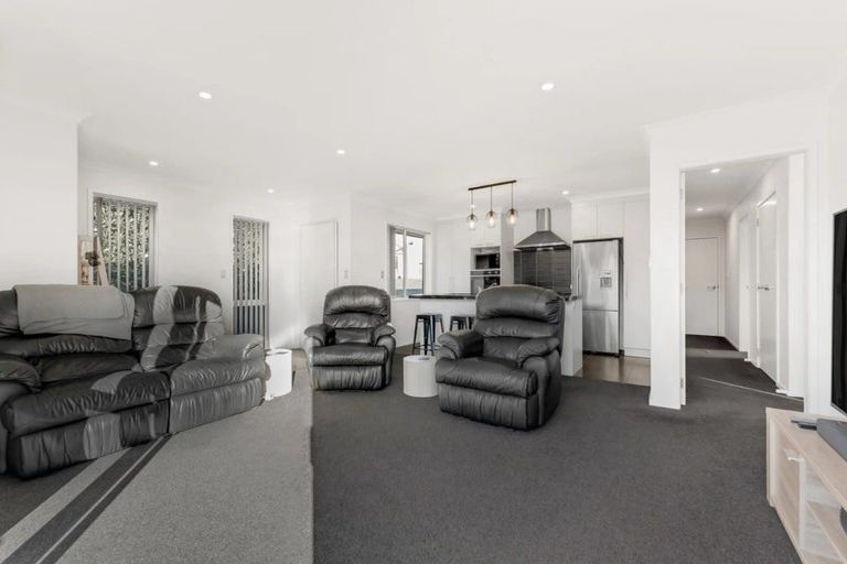 Photo of property in 1 Patu Way, Patumahoe, Pukekohe, 2679