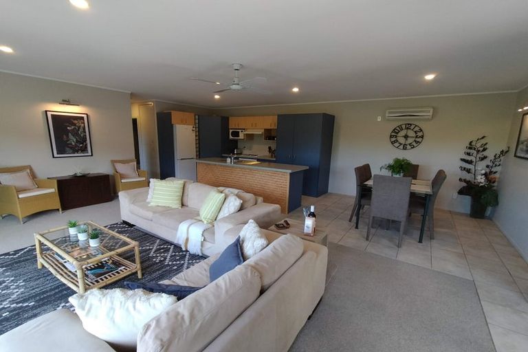 Photo of property in 8 Scoresby Street, Opua, 0200