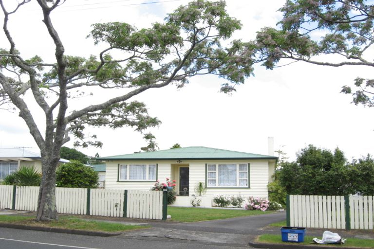 Photo of property in 265 Queen Street, Pukekohe, 2120