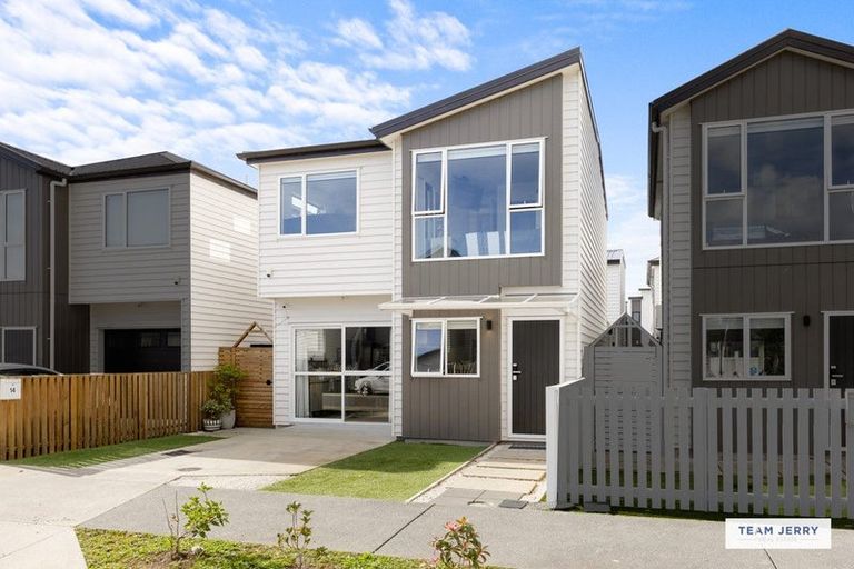 Photo of property in 14 Te Kaapia Road, Papakura, 2110