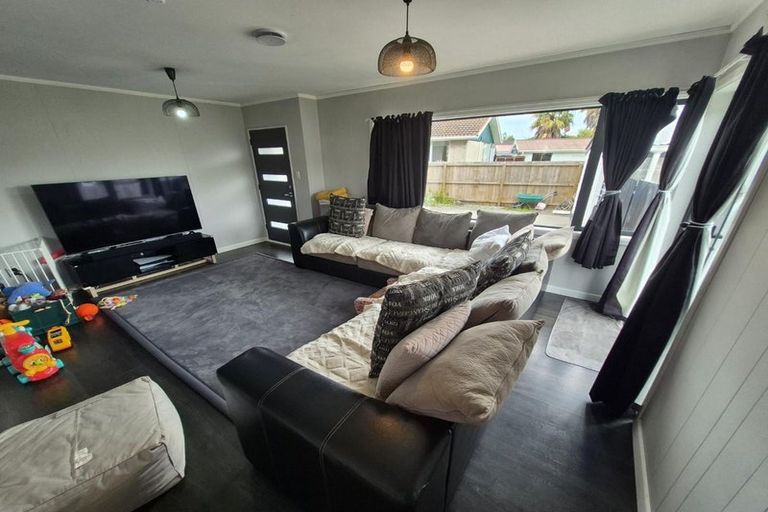 Photo of property in 2/16 Claymore Street, Woolston, Christchurch, 8062