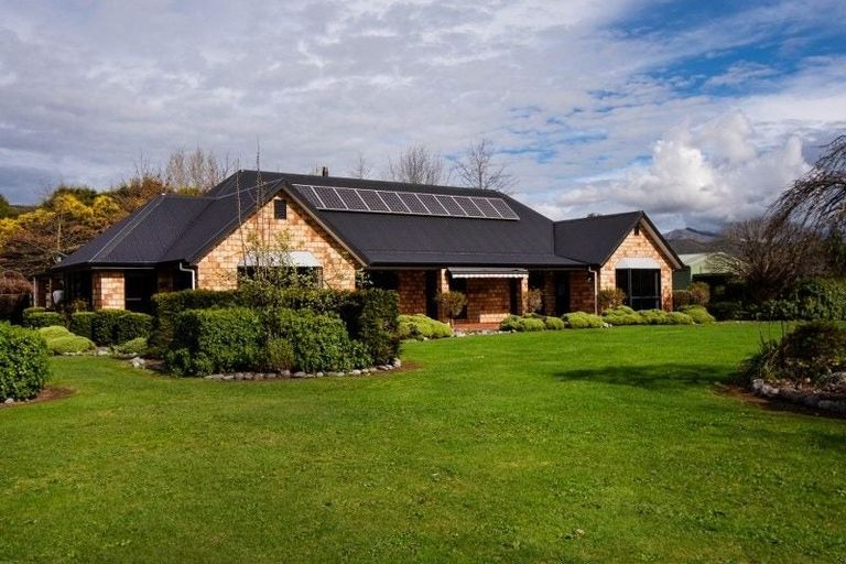 Photo of property in 4 Cooper Street, Wairau Valley, Blenheim, 7271