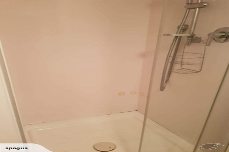 Photo of property in 22 Clay Road, Levin, 5572