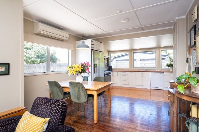 Photo of property in 9 Pedersen Road, Haumoana, 4102