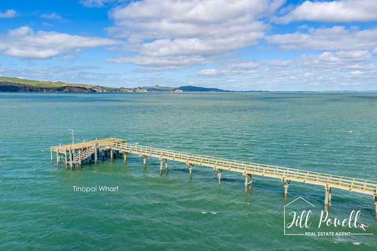 Photo of property in 13 Moana Road, Tinopai, 0593