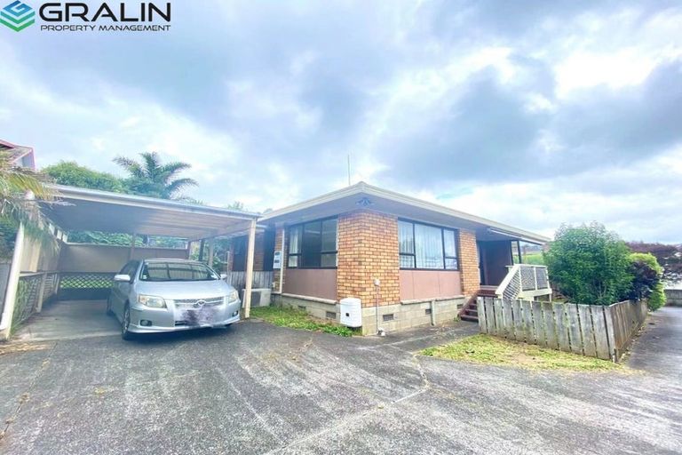 Photo of property in 2/332 West Coast Road, Glen Eden, Auckland, 0602