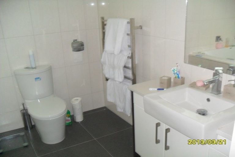 Photo of property in 1 Paterson Mews, Browns Bay, Auckland, 0630