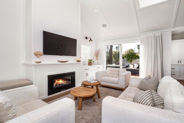 Photo of property in 10 Oceania Sands Way, Papamoa Beach, Papamoa, 3118