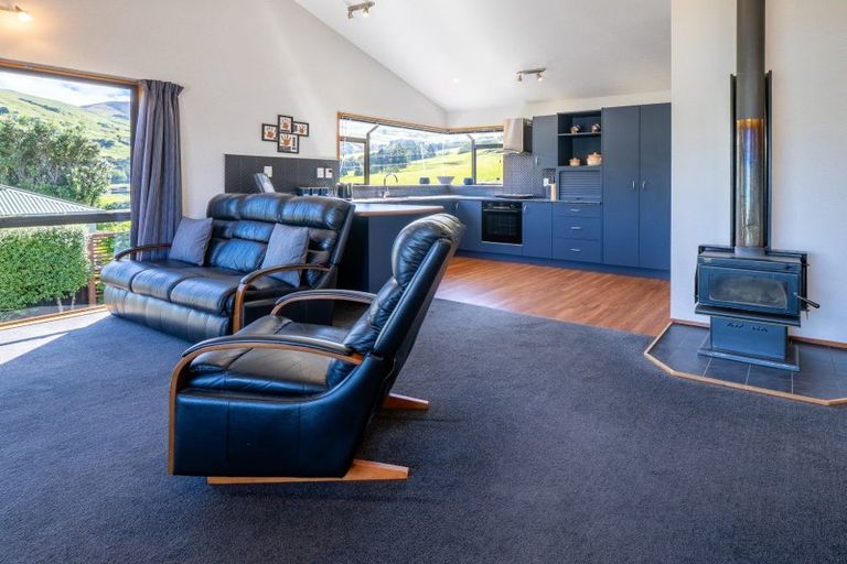 Photo of property in 3 Silverbirch Lane, Duvauchelle, 7581