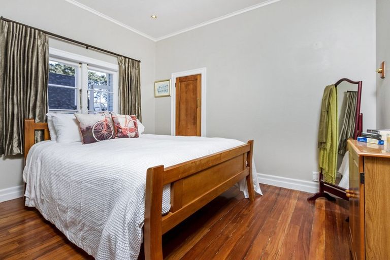 Photo of property in 209 Hurstmere Road, Takapuna, Auckland, 0622