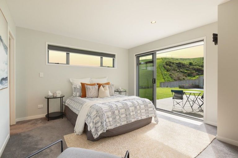 Photo of property in 174 Ballintoy Park Drive, Welcome Bay, Tauranga, 3175