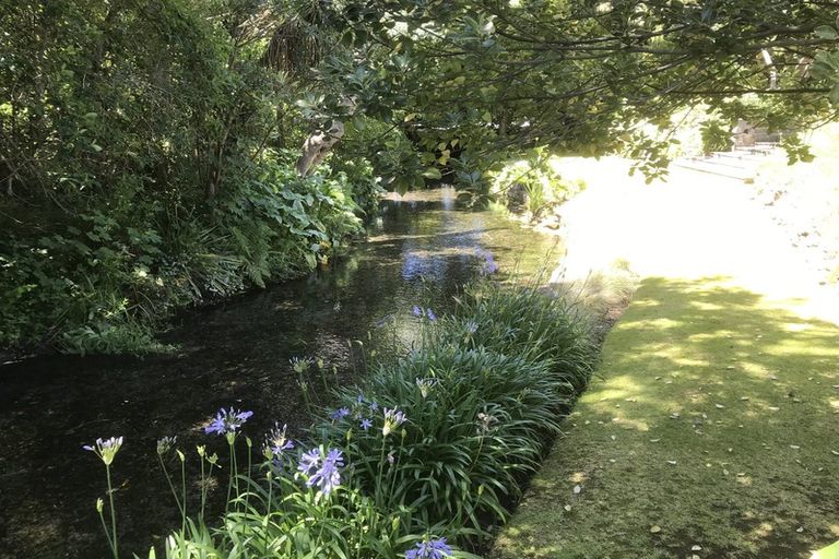 Photo of property in 2/4 Weka Street, Fendalton, Christchurch, 8041