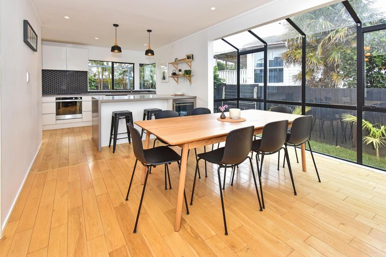 Photo of property in 113 Carnoustie Drive, Wattle Downs, Auckland, 2103