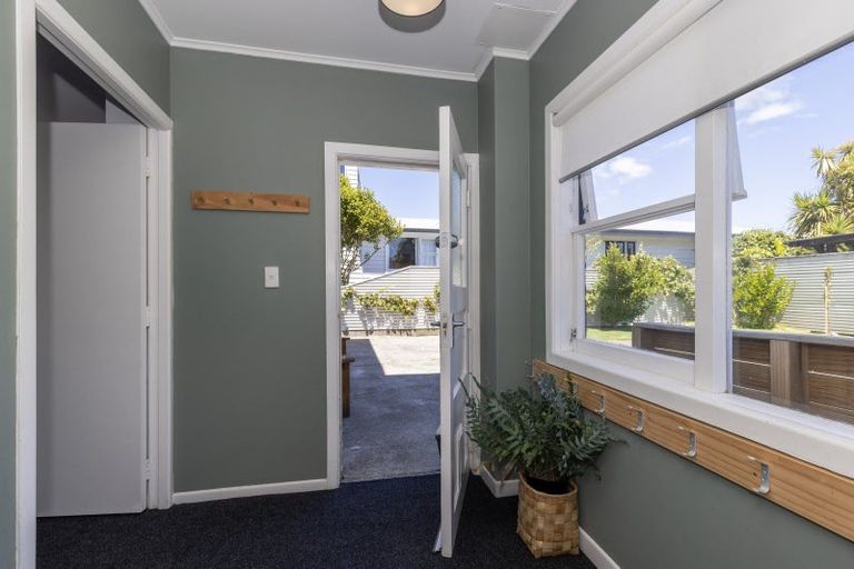 Photo of property in 63 Alexander Road, Raumati Beach, Paraparaumu, 5032