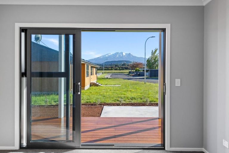 Photo of property in 8 Raupo Lane, Ohakune, 4625