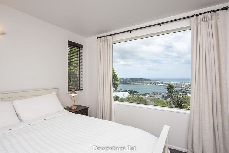 Photo of property in 23 Alexandra Road, Roseneath, Wellington, 6021