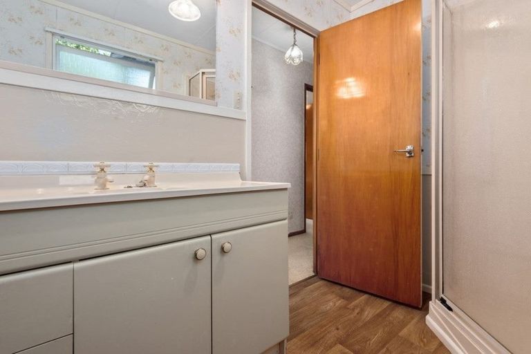 Photo of property in 9 Fairway Drive, Te Kamo, Whangarei, 0112