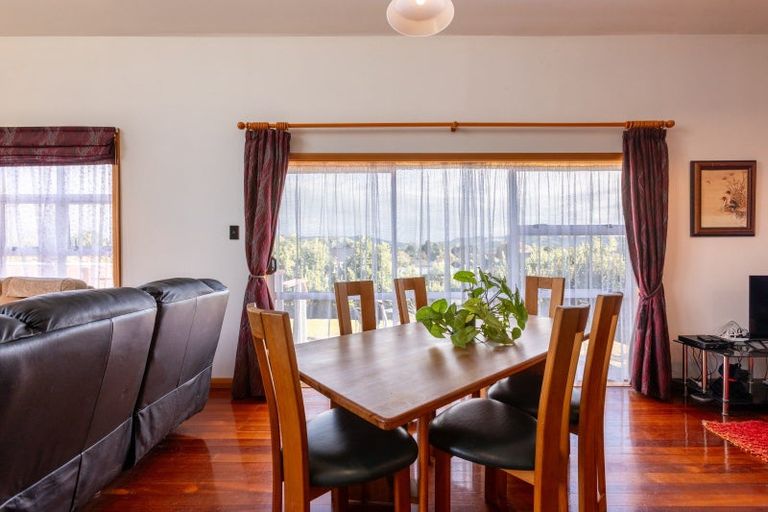 Photo of property in 77 Mclean Street, Woodville, 4920