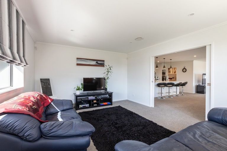 Photo of property in 2/16 Dune View Drive, Mangawhai, 0505