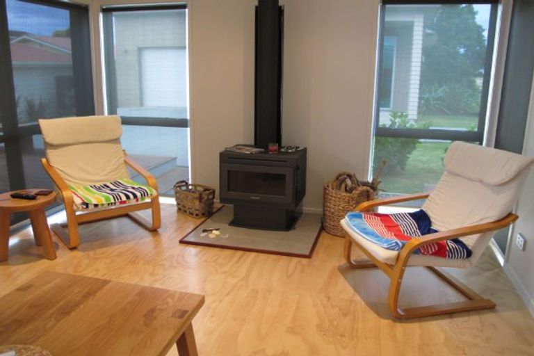 Photo of property in 3 Bonito Avenue, Waihi Beach, 3611