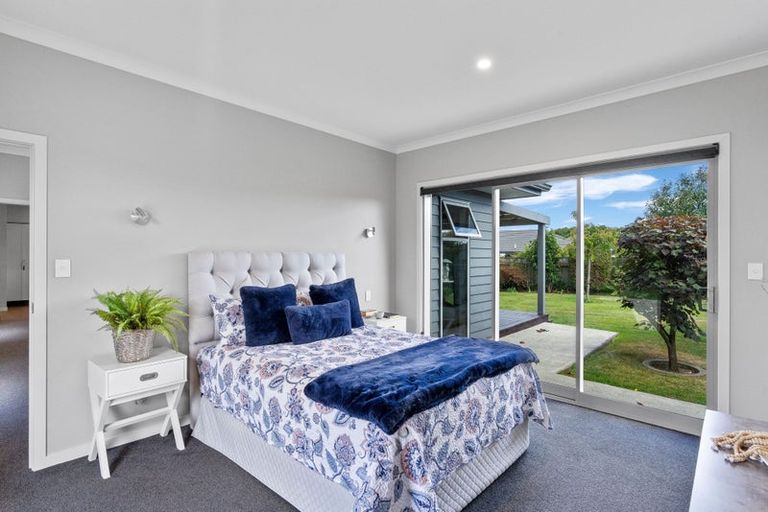 Photo of property in 25 Gladys Place, Levin, 5510